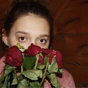 Meet your Posher, Alexis lee